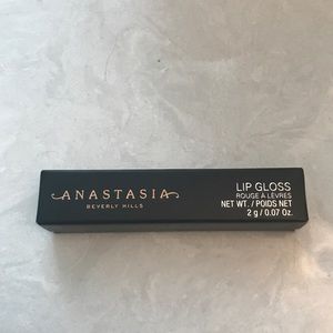 Brand new never opened Anastasia Beverly Hills
